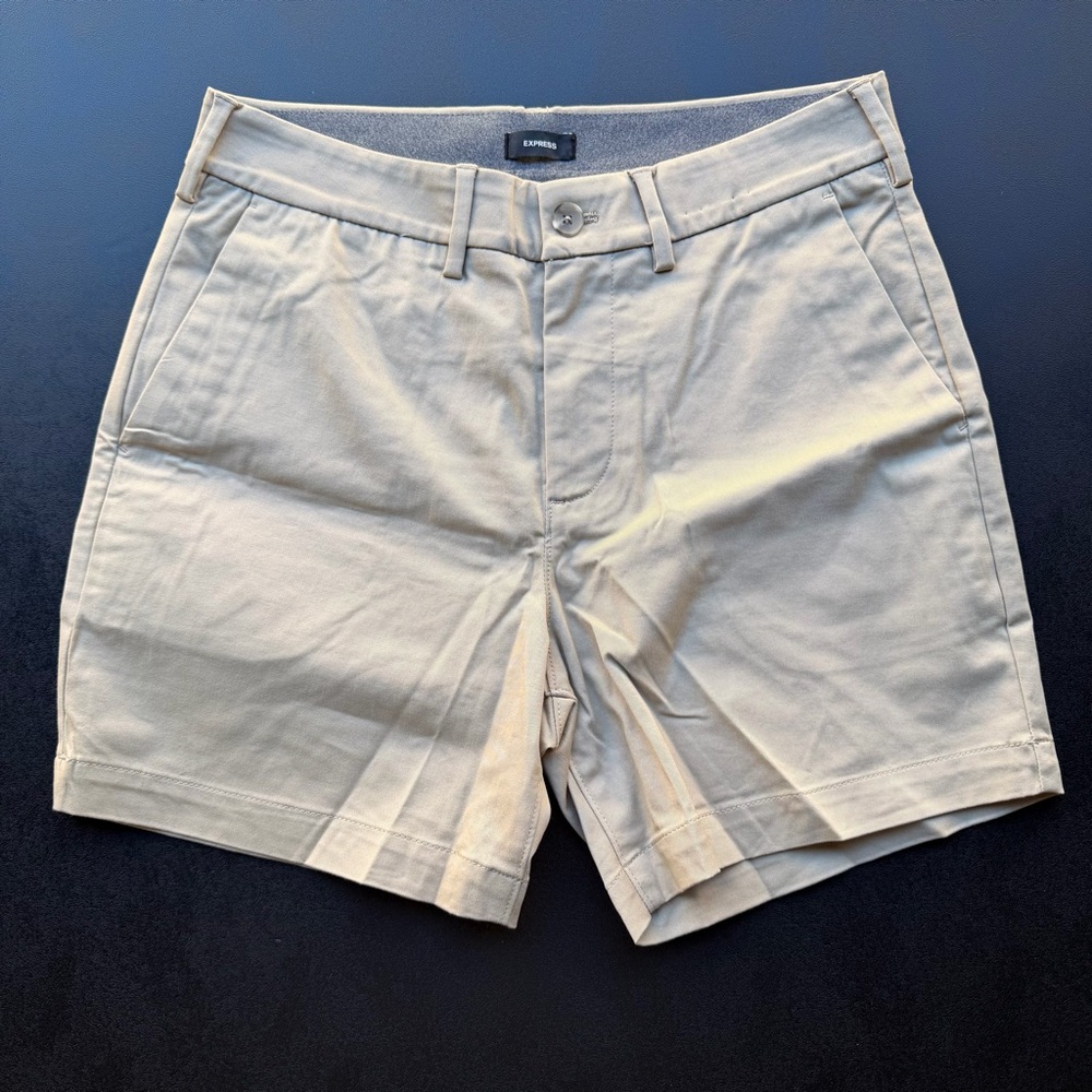 Express 6” Chino Shorts Khaki Sand Size 28 BNWOT